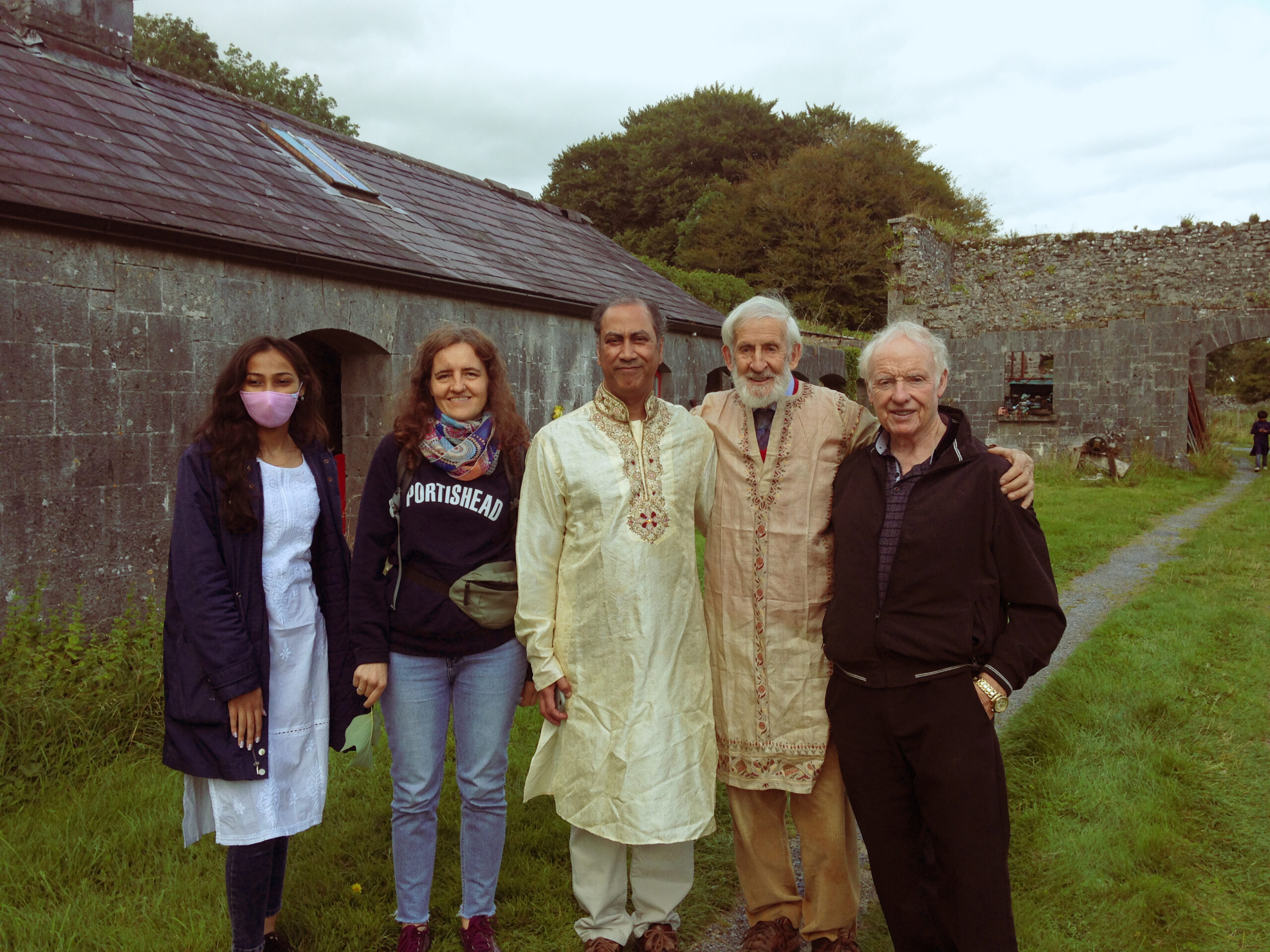 Let's Meet in Castle Ellen House bluetram